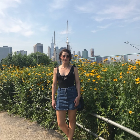 Meet the Posher, Reese! 💋 - Picture 4 of 4